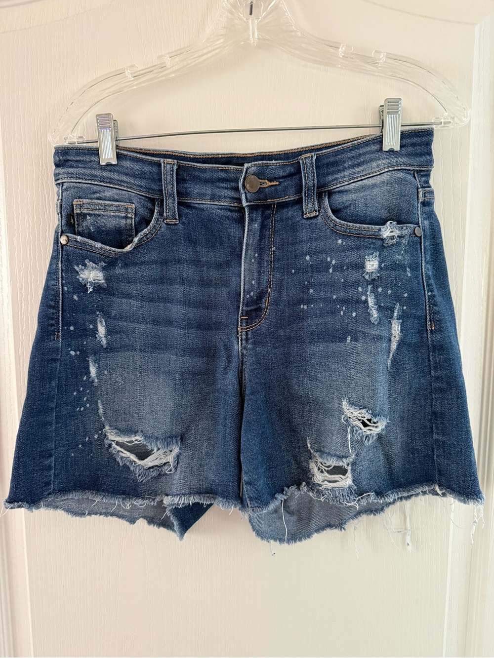 Judy Blue Distressed Denim Women’s Shorts - Dark Blue in size Medium